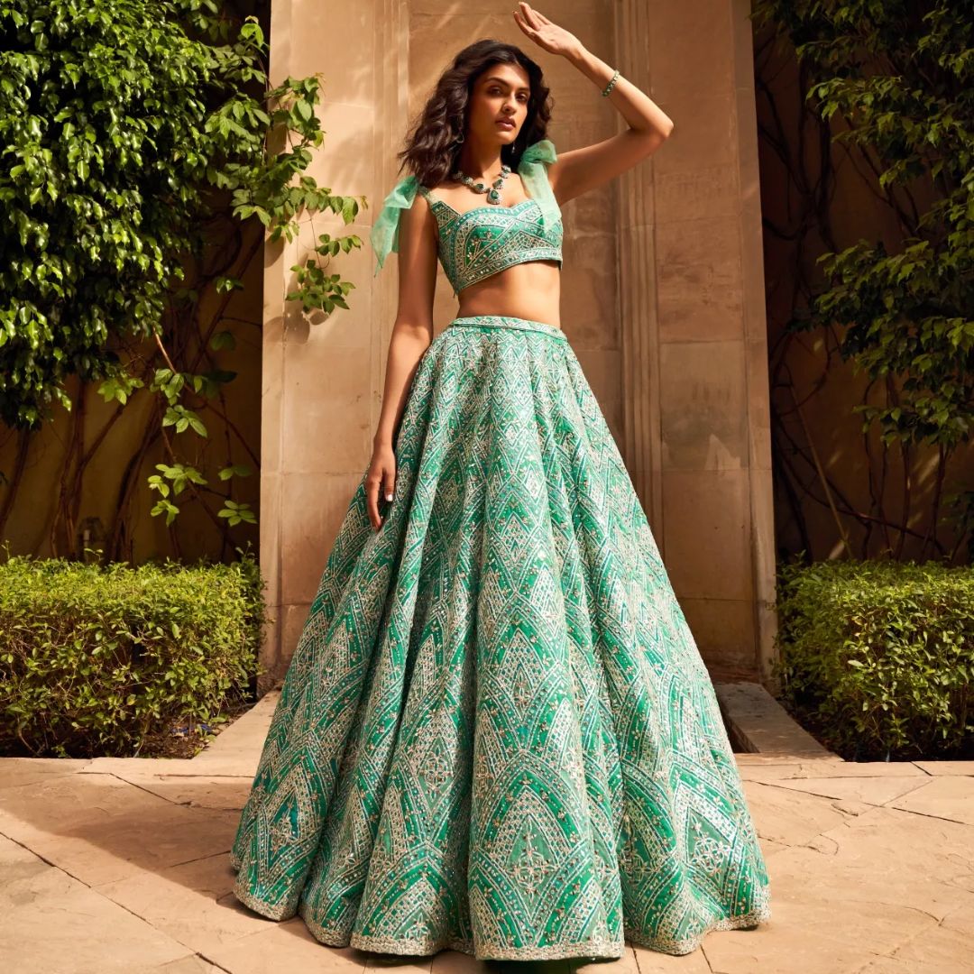 ladies tailor in Gaur City