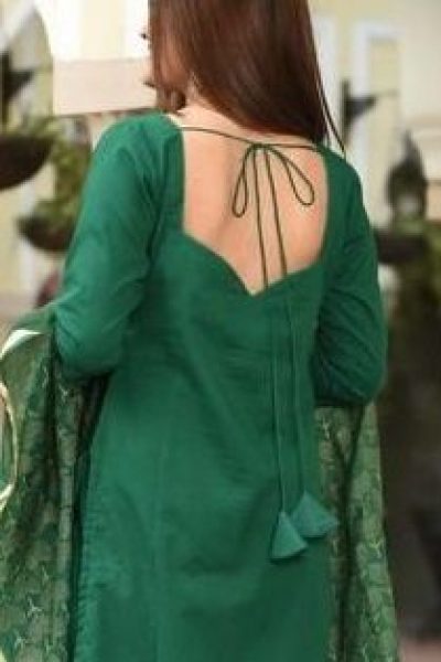 50 Latest Back Neck Designs For Kurti and Salwar Suits (2022) (1)